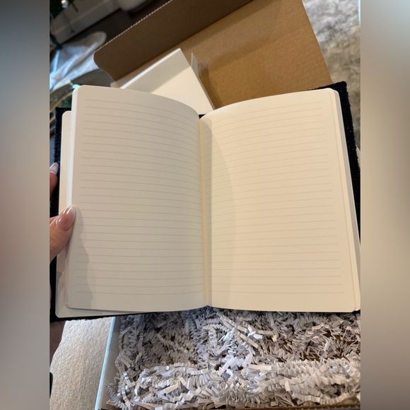 Chanel Beauté Black Velvet Notebook Journal w/ Box – New - Picture 5 of 5